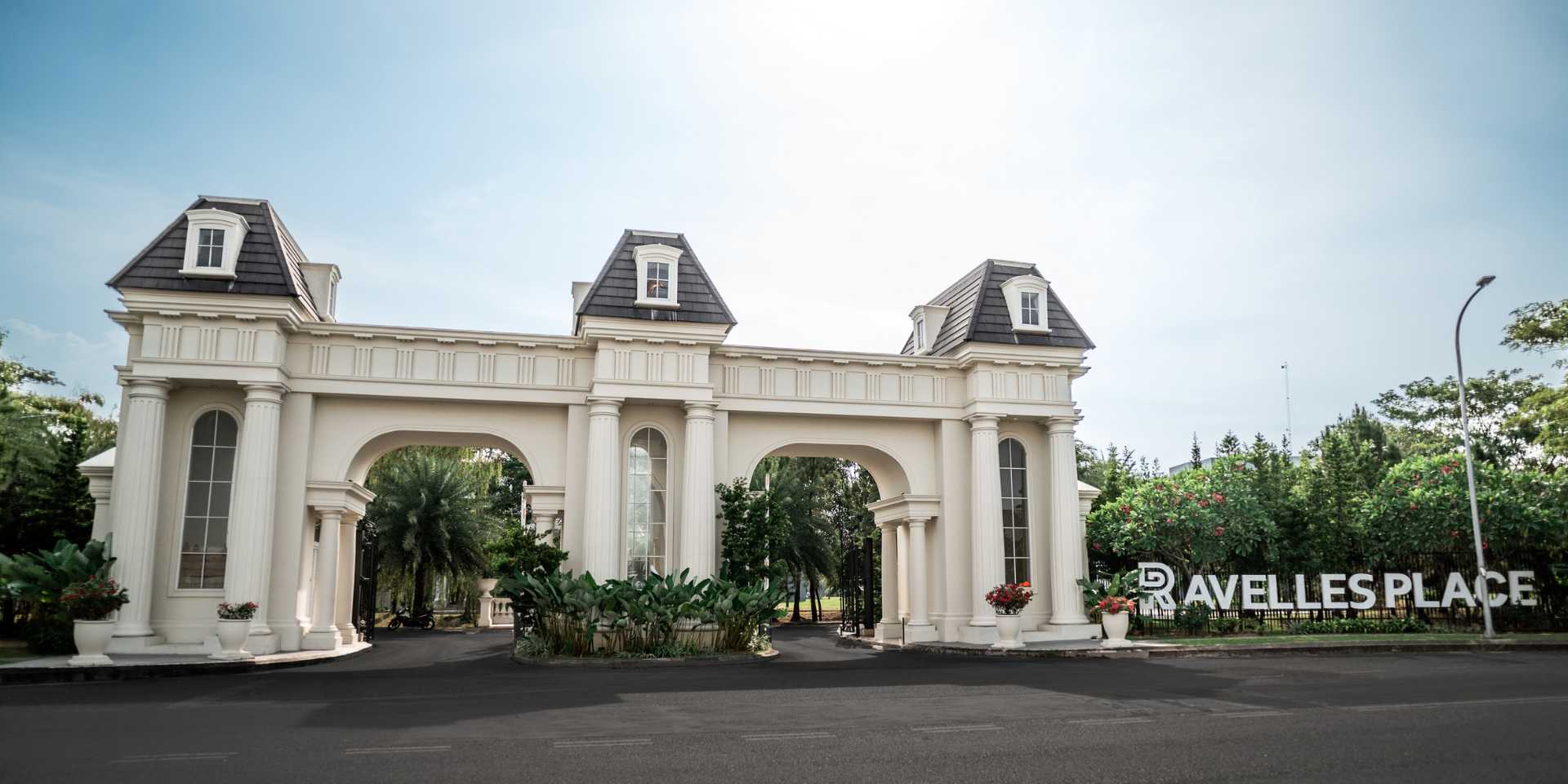 Gate CitraLand Gama City Medan